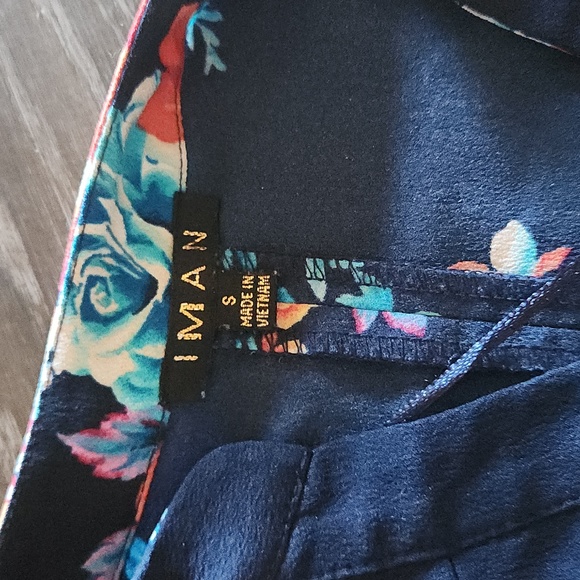 Iman top - Picture 4 of 5